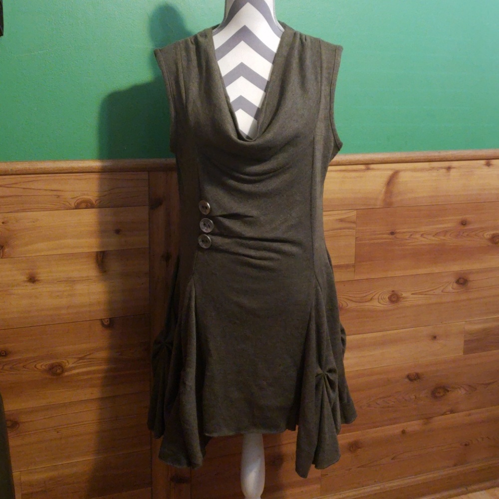 Papillon Dress - Picture 1 of 5